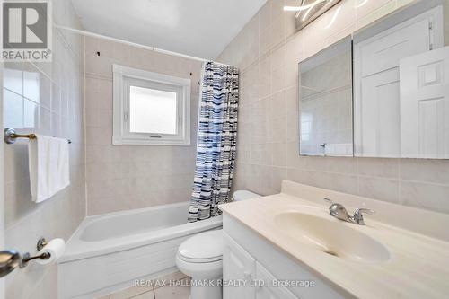 1557 Pharmacy Avenue, Toronto, ON 
