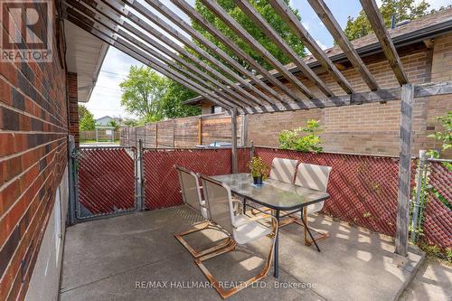 1557 Pharmacy Avenue, Toronto, ON 