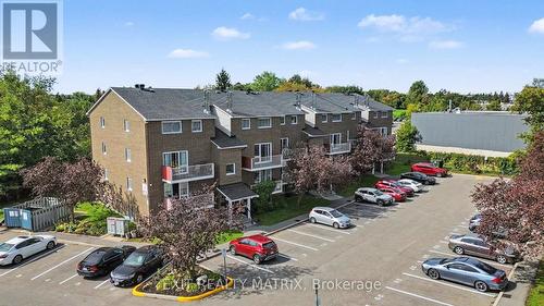 302 - 1589 St. Bernard Street, Ottawa, ON 