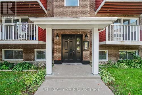 302 - 1589 St. Bernard Street, Ottawa, ON 