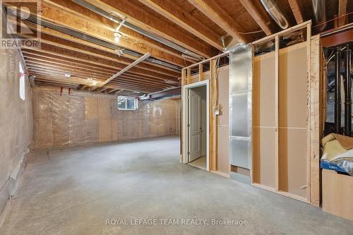 708 Eagle Crest Heights, Ottawa, ON 