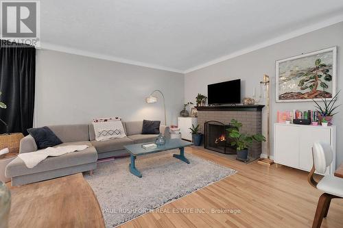 Living Room - 1300 Field Street, Ottawa, ON 