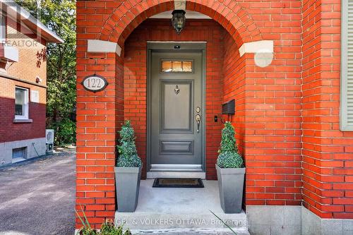 122 Renfrew Avenue, Ottawa, ON 