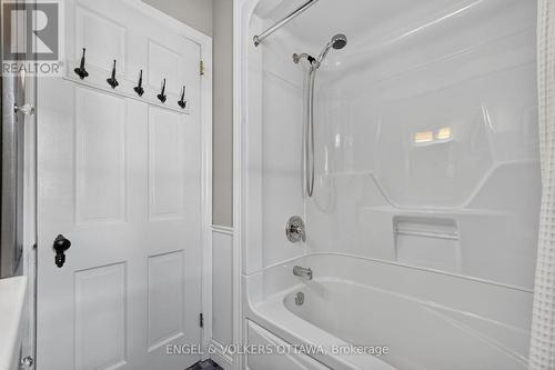 122 Renfrew Avenue, Ottawa, ON 