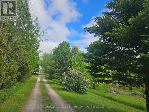 400 Buttermilk Hill Road, Drummond/North Elmsley, ON 