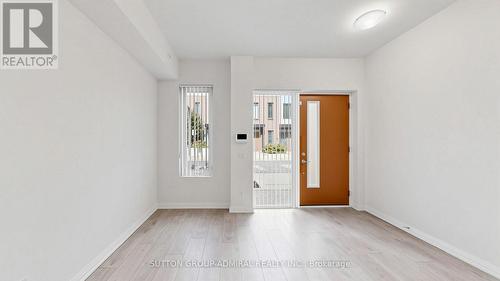 Th 42 - 1020 Portage Parkway, Vaughan, ON 