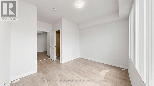 Th 42 - 1020 Portage Parkway, Vaughan, ON 