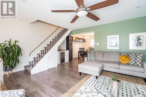 E4 - 63 Ferris Lane, Barrie, ON 