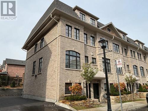 185 - 70 Lunar Crescent, Mississauga, ON 