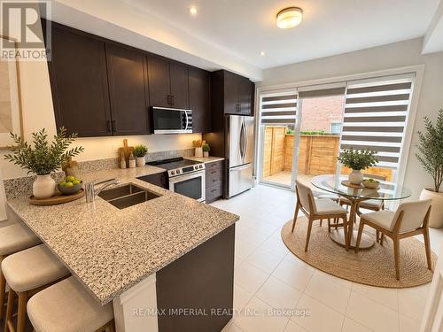 185 - 70 Lunar Crescent, Mississauga, ON 