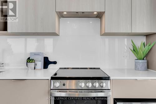 5907 - 3900 Confederation Parkway, Mississauga, ON 