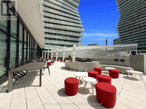 5907 - 3900 Confederation Parkway, Mississauga, ON 