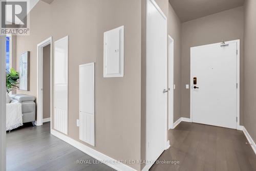 5907 - 3900 Confederation Parkway, Mississauga, ON 