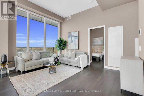 5907 - 3900 Confederation Parkway, Mississauga, ON 