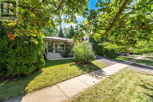 1166 Grand Boulevard, Oakville, ON 