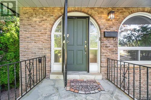 1166 Grand Boulevard, Oakville, ON 