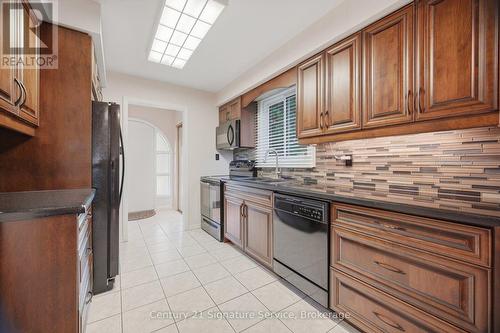 1166 Grand Boulevard, Oakville, ON 