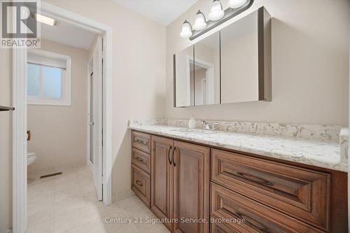 1166 Grand Boulevard, Oakville, ON 