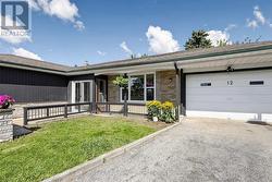 12 GREYFRIAR COURT Toronto, ON M3N 2A9