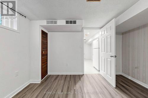 12 Greyfriar Court, Toronto, ON 