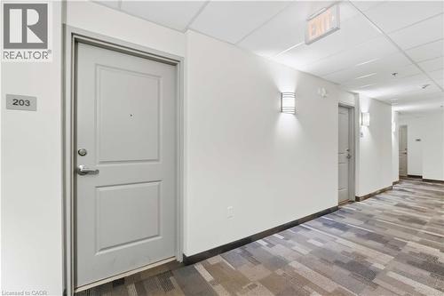 90 CHARLTON Avenue W Unit# 203 , Hamilton, Ontario L8P 0B4 4