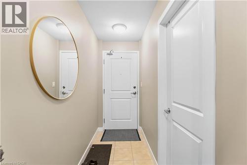 90 CHARLTON Avenue W Unit# 203 , Hamilton, Ontario L8P 0B4 5