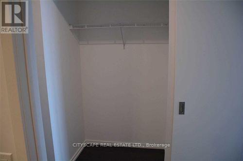 4810 - 197 Yonge Street, Toronto, ON 