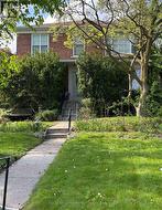38 AVENAL DRIVE Toronto, ON M6C 1V4