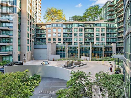 235 - 231 FORT YORK BOULEVARD , Toronto, Ontario M5V 1B2 2