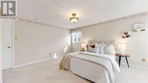 103 Peevers Crescent, Newmarket, ON 