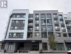 213 - 3250 CARDING MILL TRAIL Oakville, ON L6M 1R1