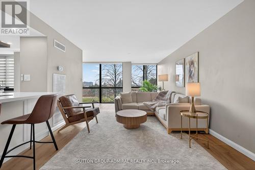 308 - 350 Webb Drive, Mississauga, ON 