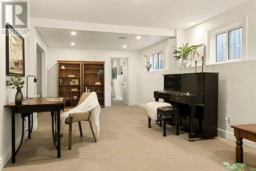 33 Albert Street, Hamilton, ON 