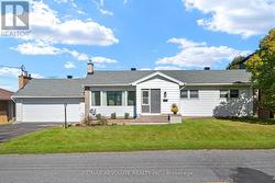 9 EPWORTH AVENUE Ottawa, ON K2G 2L4