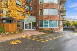 convenient drop off circle - 