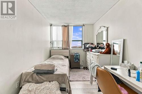 1010 - 1440 Heron Road, Ottawa, ON 