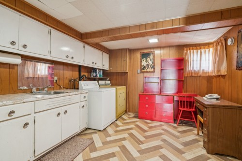 Salle de lavage - 1091 Av. Belleville, Laval (Saint-Vincent-De-Paul), QC 