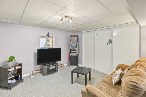 Salle familiale - 260 Rue De Duvernay, Gatineau (Gatineau), QC 
