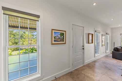 Corridor - 60 Rue St. Andrew, Lac-Brome, QC 