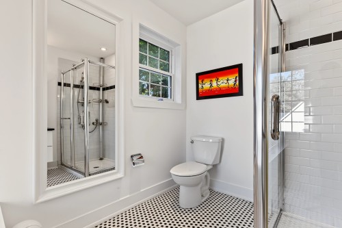 Salle de bains attenante à la CCP - 60 Rue St. Andrew, Lac-Brome, QC 