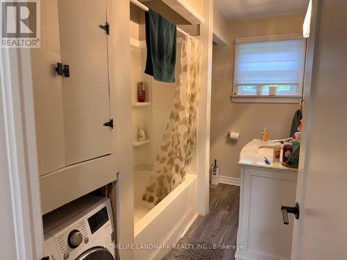 318 The Queensway S, Georgina, ON 