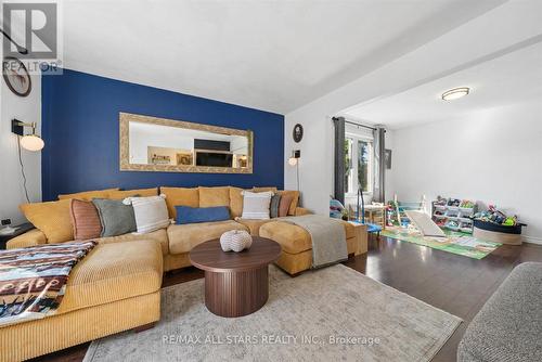 Living Room & Formal Dining Room Combo - 538 Highland Crescent, Brock, ON 