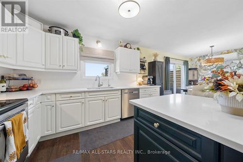 Upgraded Kitchen W/Quartz Counters - 538 Highland Crescent, Brock, ON 