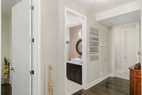 Corridor - 102-12 Rue Du Nivolet, Blainville, QC 