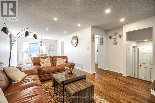 1279 Hedgestone Crescent S, Oakville, ON 