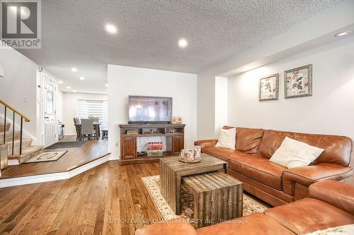 1279 Hedgestone Crescent S, Oakville, ON 