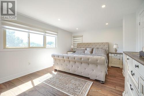 1279 Hedgestone Crescent S, Oakville, ON 