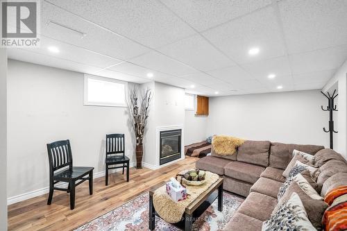 487 CUNNINGHAM AVENUE , Oshawa, Ontario L1J 3C1