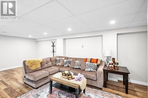 487 CUNNINGHAM AVENUE , Oshawa, Ontario L1J 3C1 2