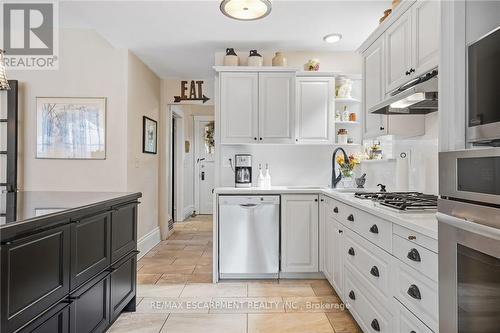 228 Sherman Avenue S, Hamilton, ON 